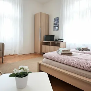 Angel 3* Prag